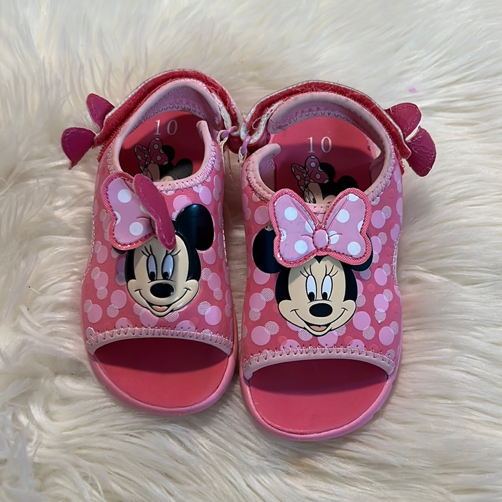 Minnie water shoes